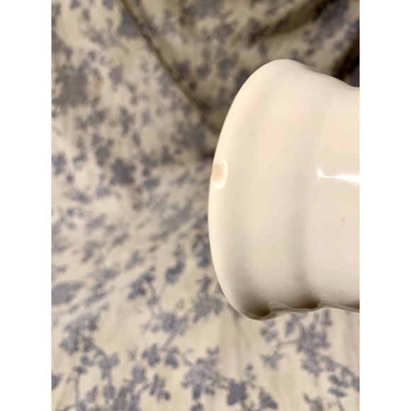 VTG Pfaltzgraff Wyndham Floral Salt and Pepper Shakers - Picture 5 of 5